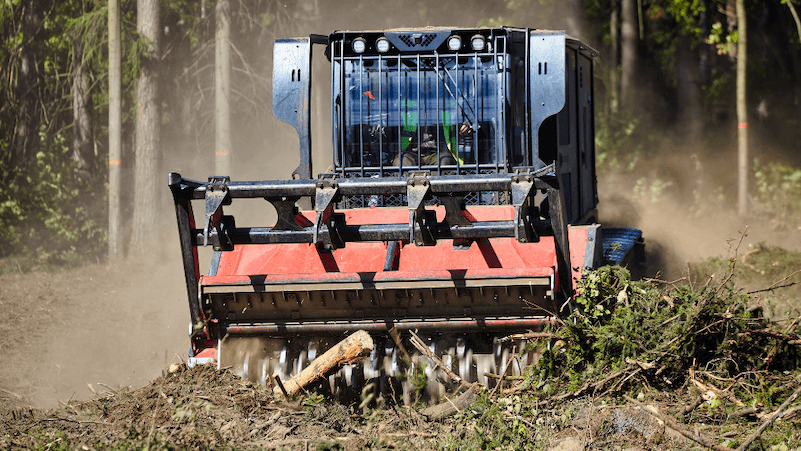 Forstmulcher unterscheiden sich von landwirtschaftlichen Mulchern.